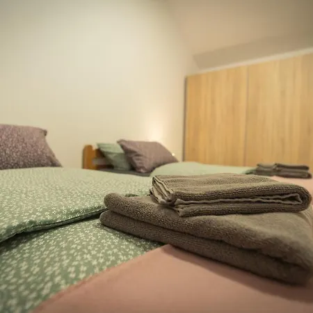 Cuckoo's Alpine Nest Apartamento Lesce (Upper Carniola)